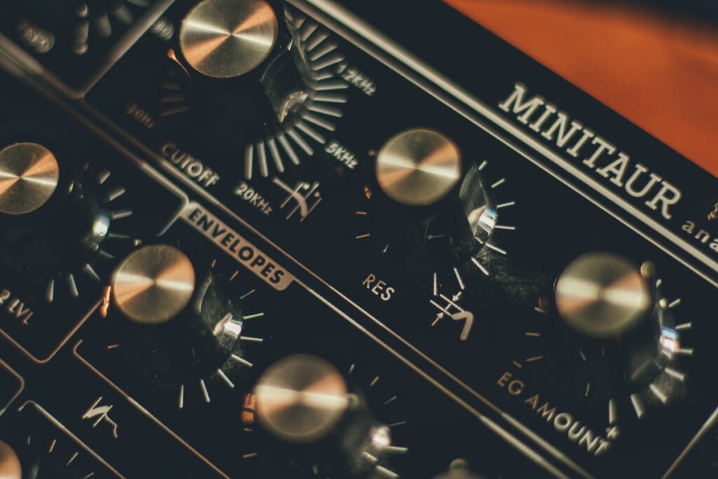 El ajuste de resonancia en un sintetizador